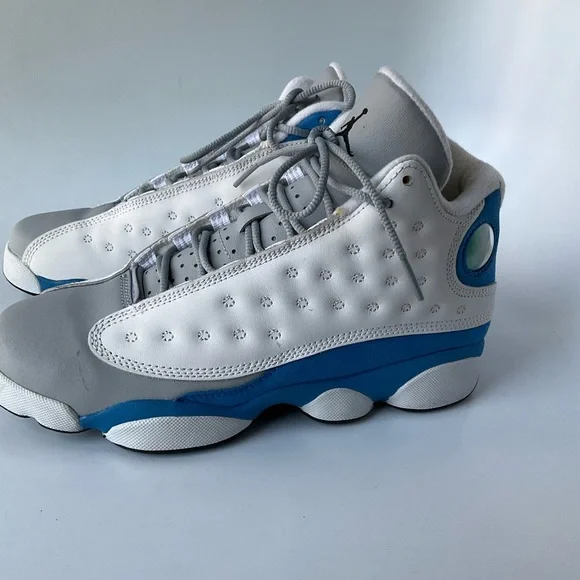 Air Jordan Sz.6Y White Gray and Italy Blue aSneakers - Picture 6 of 13